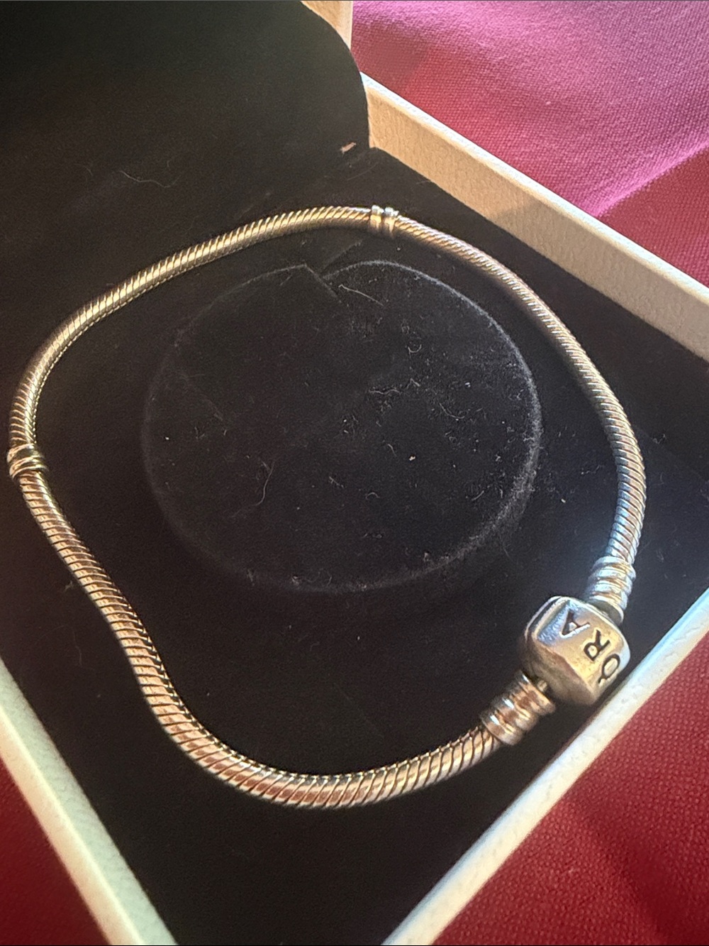 Pandora sterling Silver Snake Chain Bracelet with Logo Clasp - Picture 3 of 3